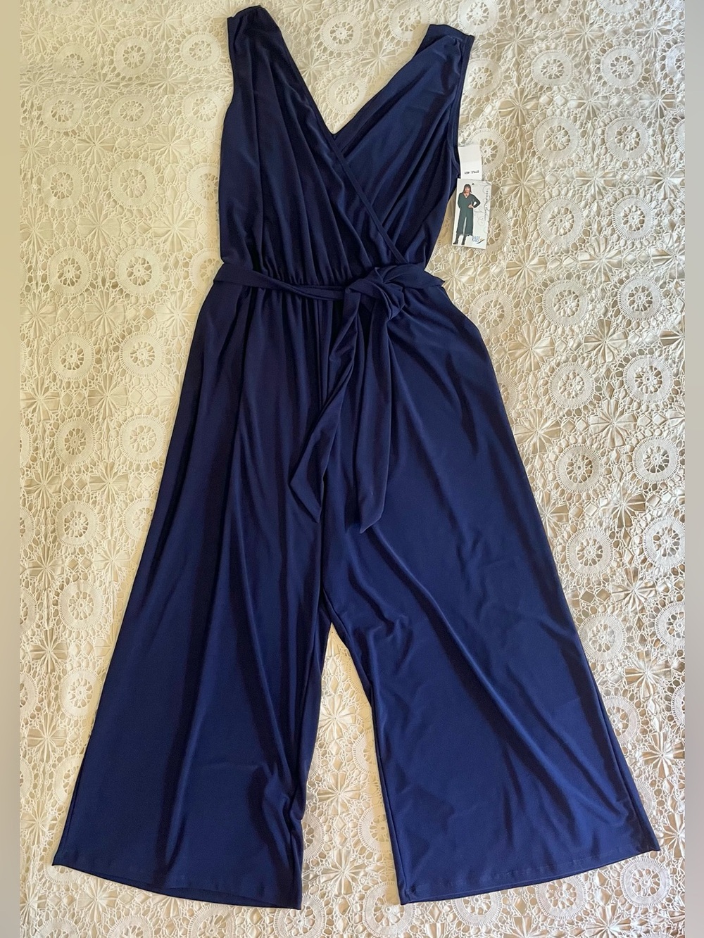 NWT Rapz  Sleeveless Navy Wide-Leg Jumpsuit with Tie Waist - Size XL 🇨🇦